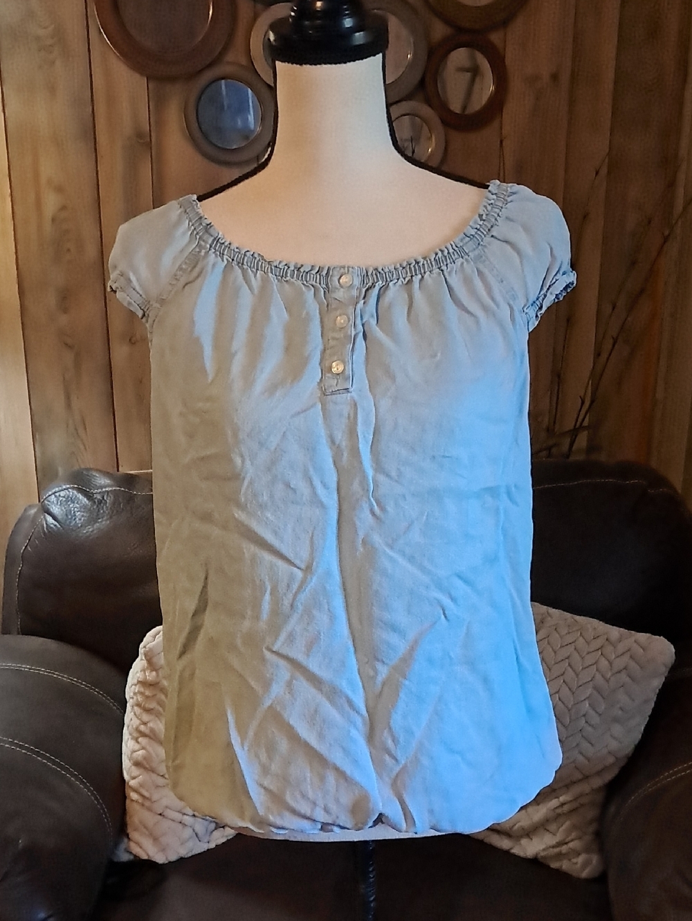 Liz Claiborne Light Blue Chambry Short Sleeve Peasant Blouse Boho